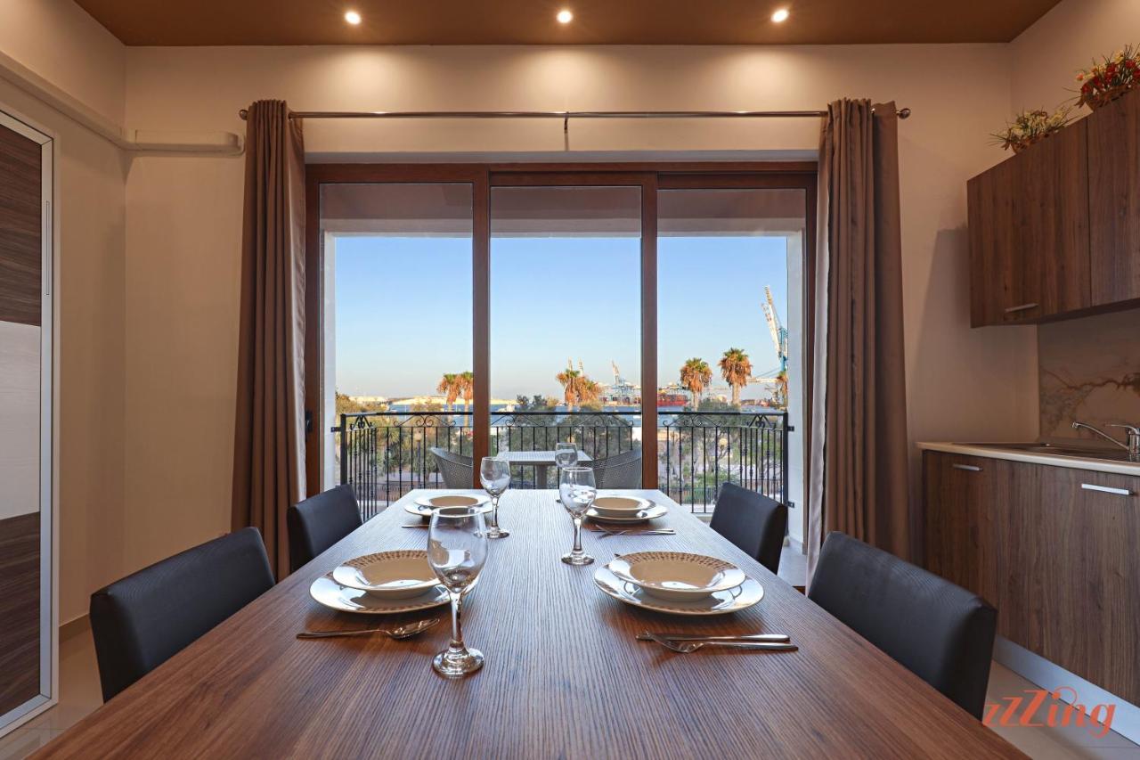 Gem Beachfront Apt With Amazing Bay And Sea Views Birzebbuga Exterior foto