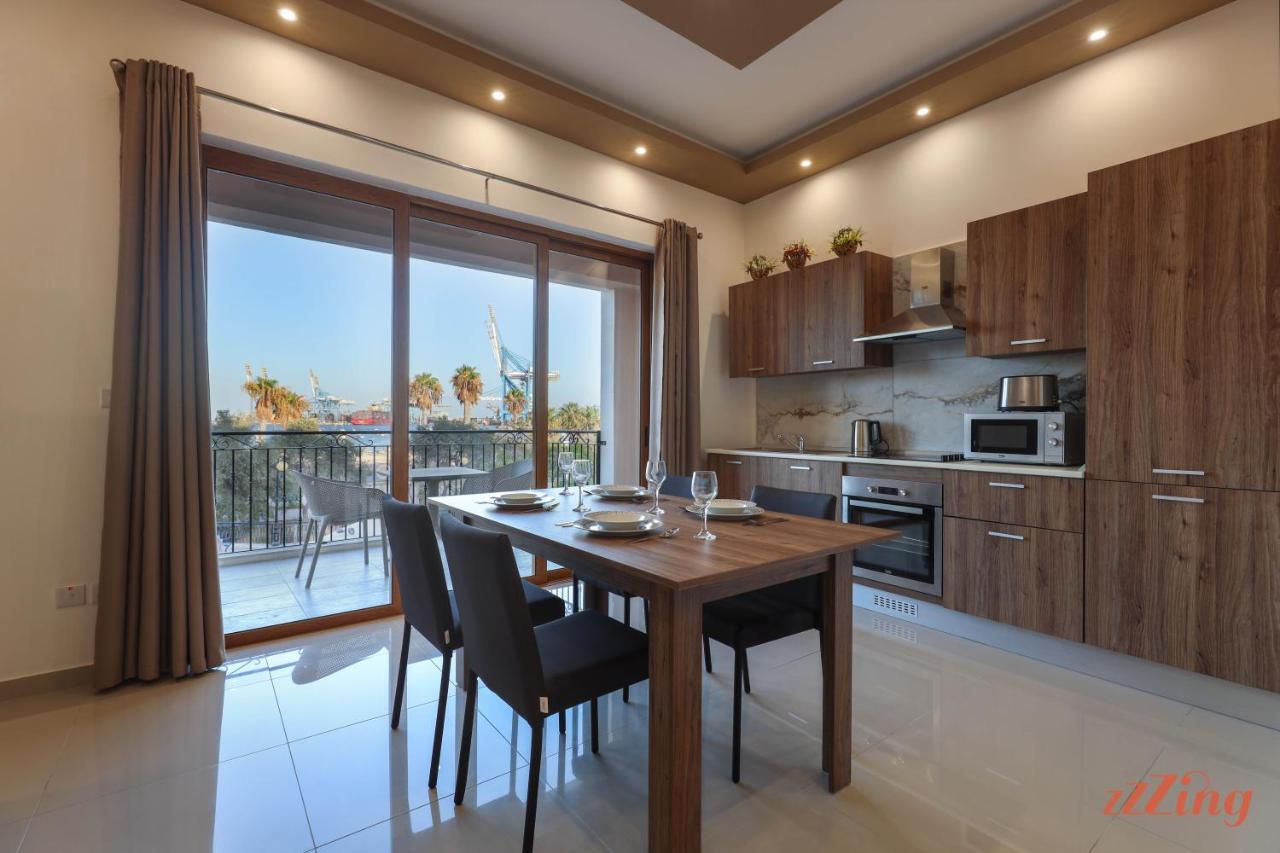 Gem Beachfront Apt With Amazing Bay And Sea Views Birzebbuga Exterior foto