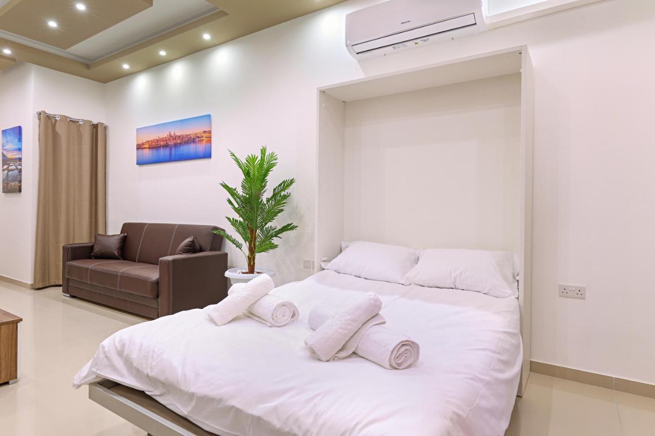 Gem Beachfront Apt With Amazing Bay And Sea Views Birzebbuga Exterior foto